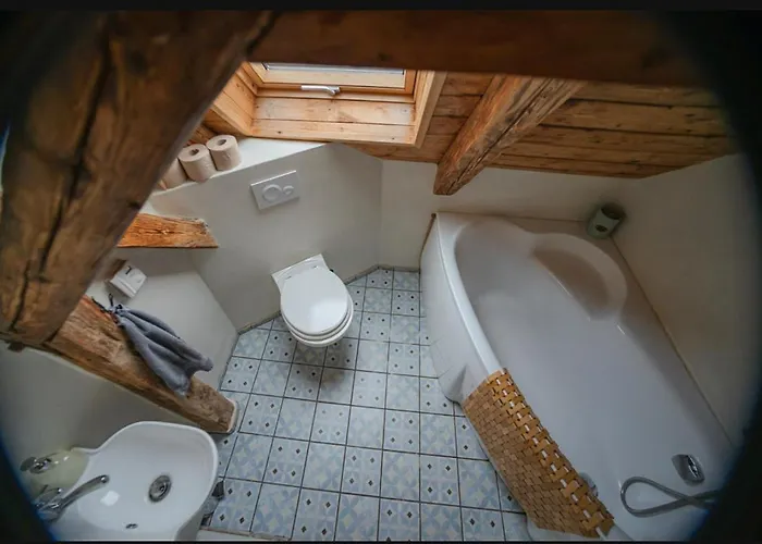 Enjoy Cozy Hills & Forest & Views & Gardens & Sauna Whirlpool Bath